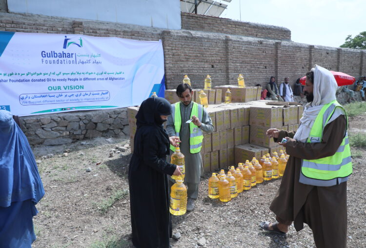 Gulbahar Foundation donated Oil to needy People